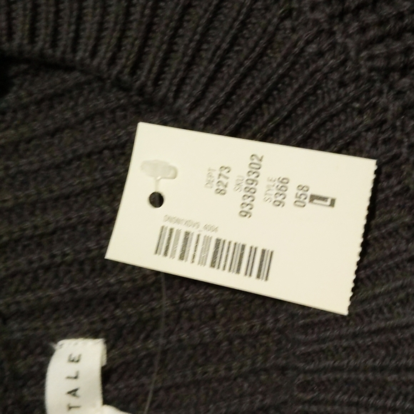 NWT Aeropostale sweater - Picture 3 of 3